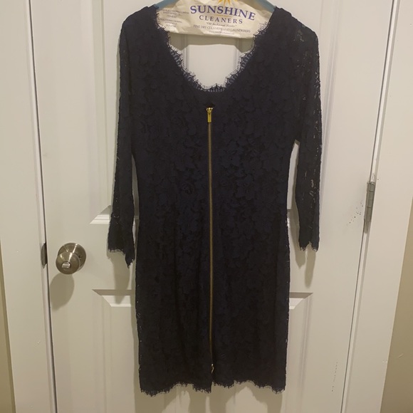 Navy lace dress - Picture 3 of 3